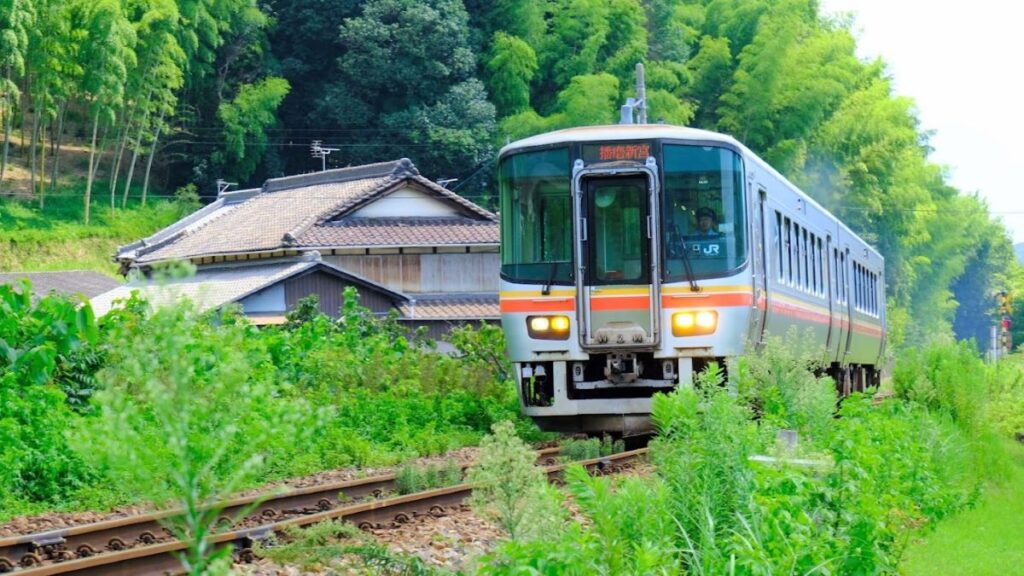 田舎の汽車、姫新線イメージ