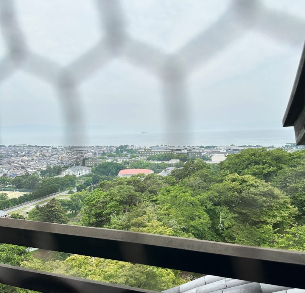 彦根城天守から見る琵琶湖