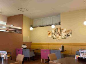 カレー店内の雰囲気