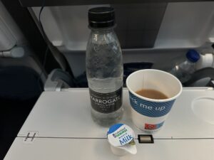 水とコーヒー
